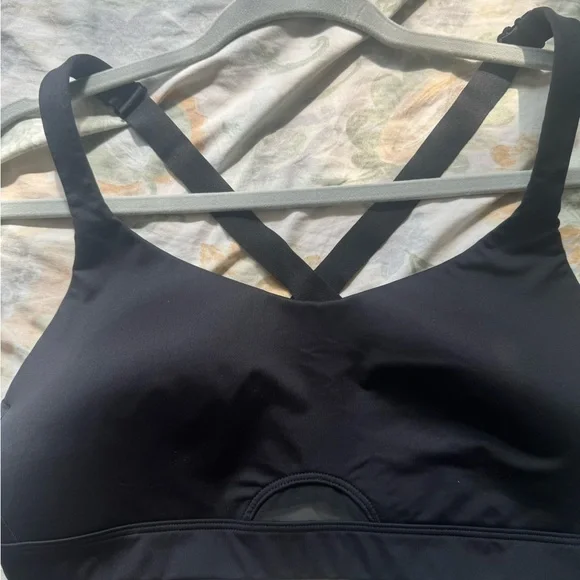 NWOT Victoria Secret sports bra - Picture 6 of 7